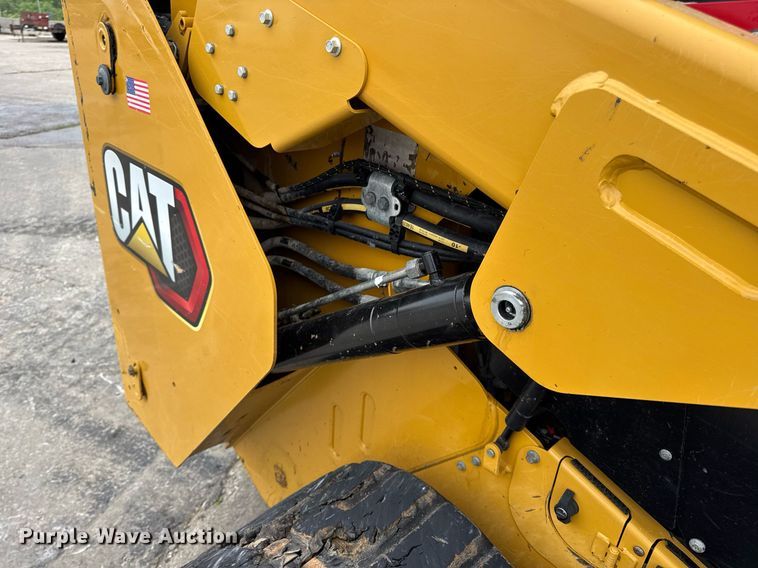 image for item EN4592 2021 Caterpillar 299D3 tracked skid steer loader