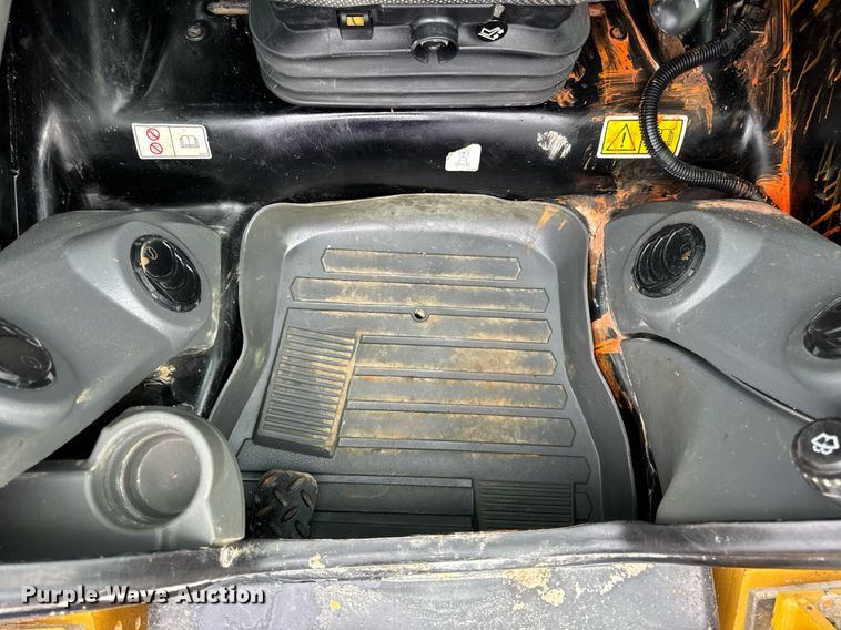 image for item EN4592 2021 Caterpillar 299D3 tracked skid steer loader