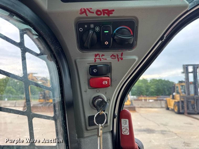 image for item EN4592 2021 Caterpillar 299D3 tracked skid steer loader