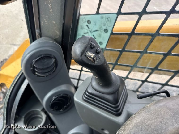 image for item EN4592 2021 Caterpillar 299D3 tracked skid steer loader