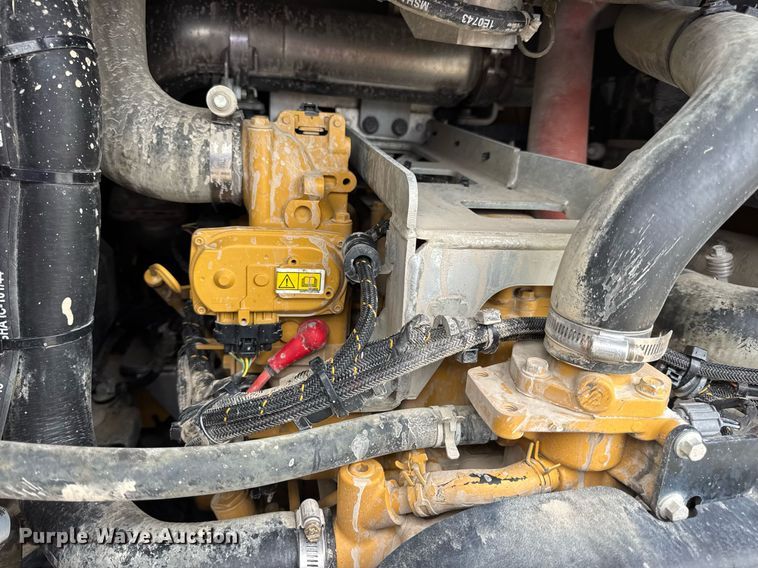 image for item EN4592 2021 Caterpillar 299D3 tracked skid steer loader