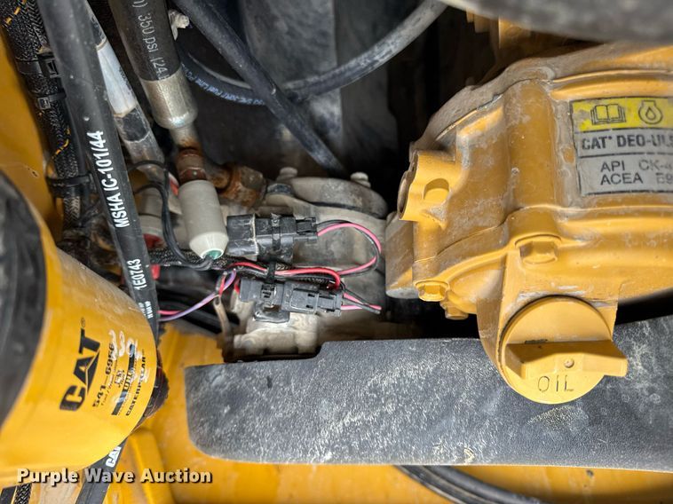 image for item EN4592 2021 Caterpillar 299D3 tracked skid steer loader