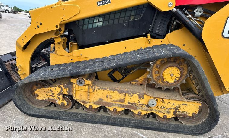 image for item EN4592 2021 Caterpillar 299D3 tracked skid steer loader