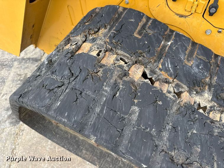 image for item EN4592 2021 Caterpillar 299D3 tracked skid steer loader