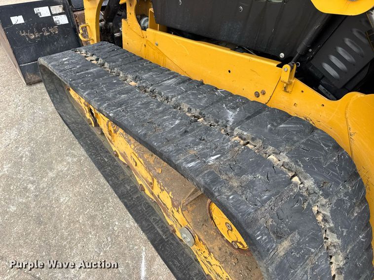 image for item EN4592 2021 Caterpillar 299D3 tracked skid steer loader