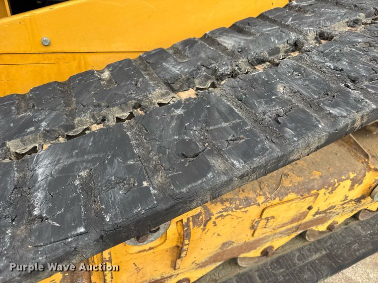 image for item EN4592 2021 Caterpillar 299D3 tracked skid steer loader