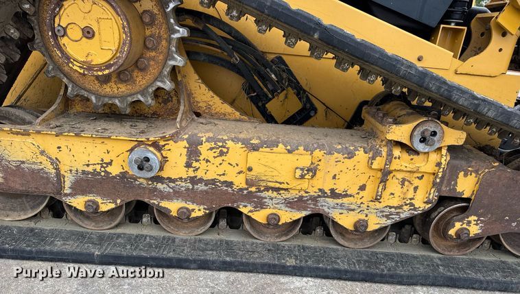 image for item EN4592 2021 Caterpillar 299D3 tracked skid steer loader