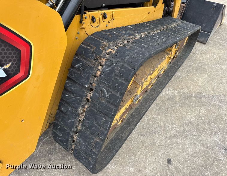 image for item EN4592 2021 Caterpillar 299D3 tracked skid steer loader