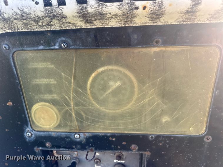 image for item EN4607 Ingersoll-Rand P-100-W-W air compressor