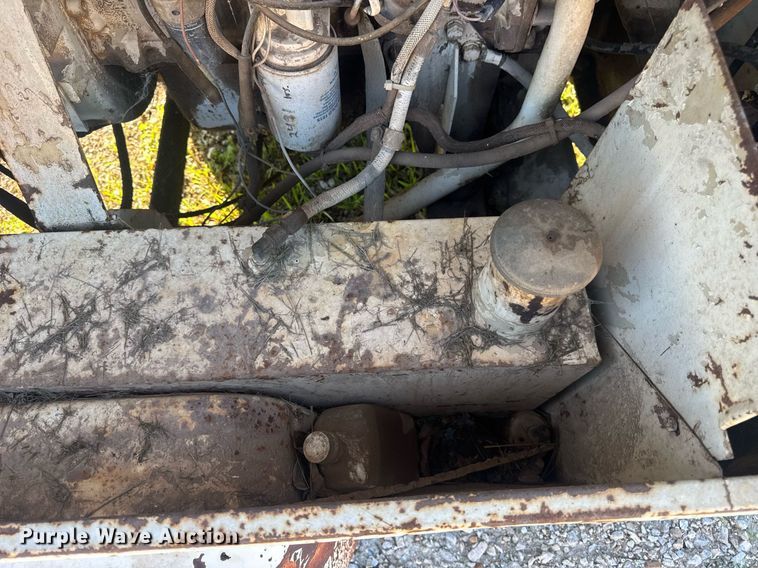 image for item EN4607 Ingersoll-Rand P-100-W-W air compressor