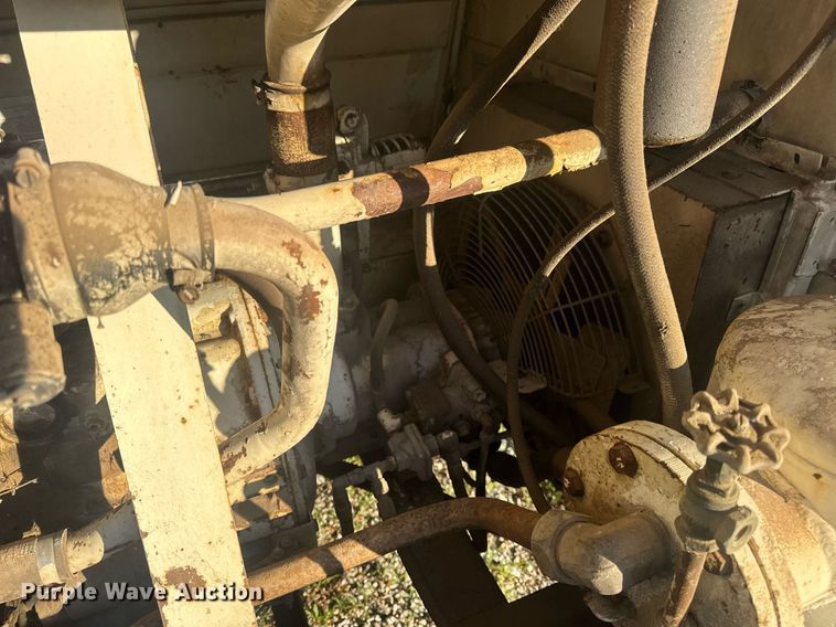 image for item EN4607 Ingersoll-Rand P-100-W-W air compressor