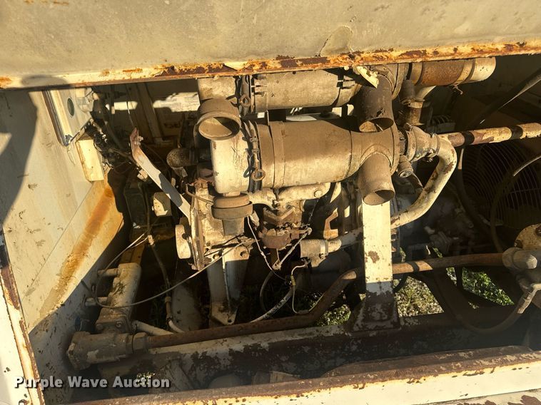 image for item EN4607 Ingersoll-Rand P-100-W-W air compressor