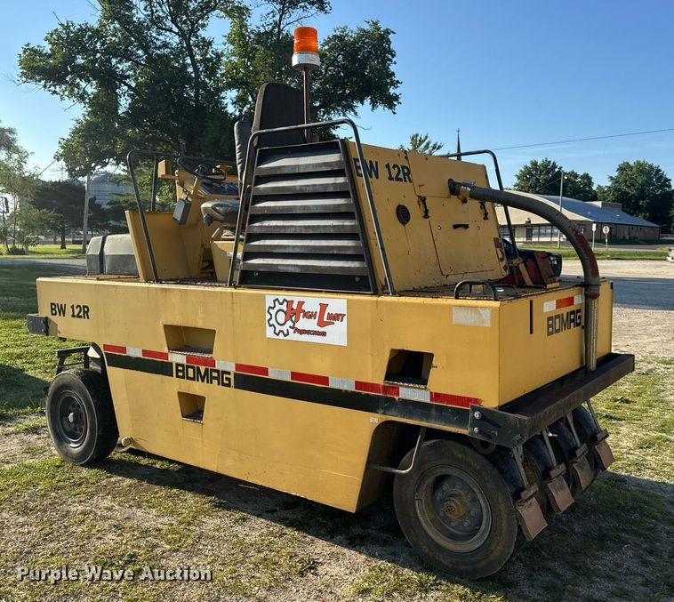 image for item EN4608 1987 Bomag BW12R pneumatic roller