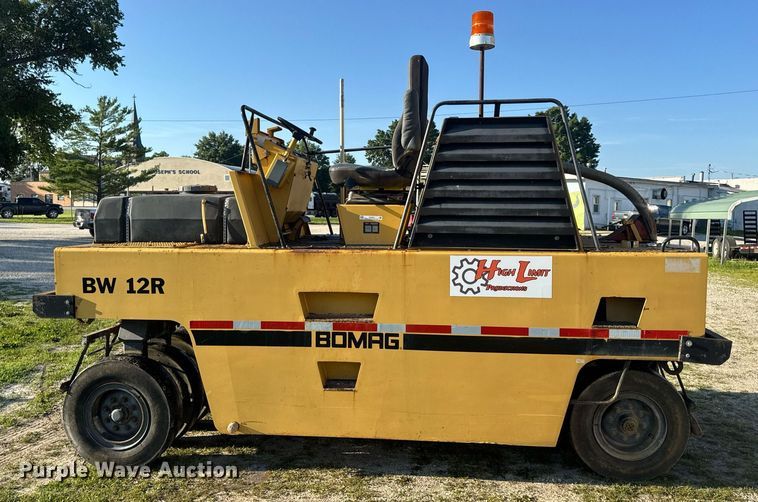 image for item EN4608 1987 Bomag BW12R pneumatic roller