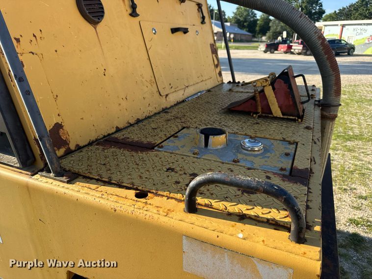 image for item EN4608 1987 Bomag BW12R pneumatic roller