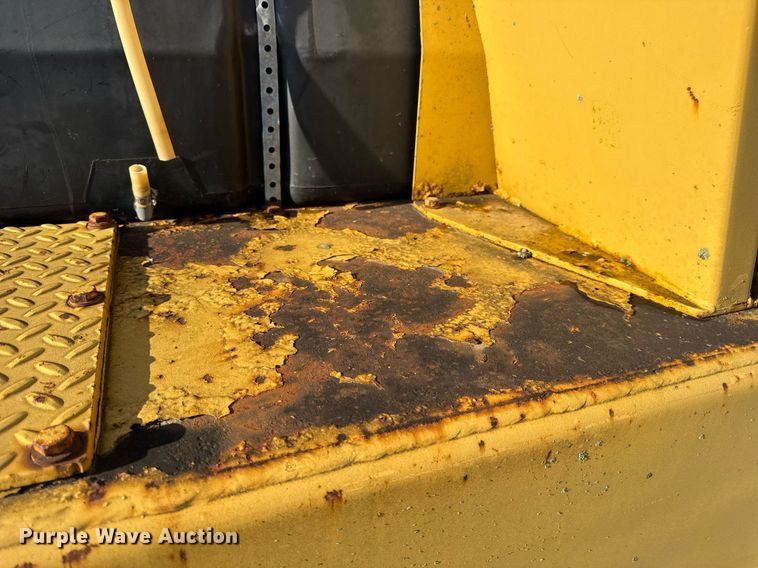 image for item EN4608 1987 Bomag BW12R pneumatic roller