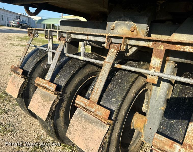 image for item EN4608 1987 Bomag BW12R pneumatic roller