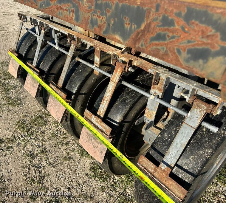 image for item EN4608 1987 Bomag BW12R pneumatic roller