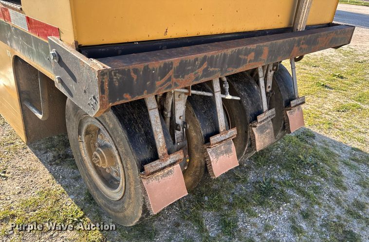 image for item EN4608 1987 Bomag BW12R pneumatic roller