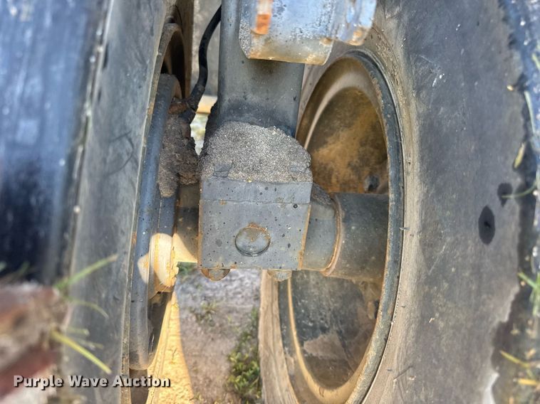 image for item EN4608 1987 Bomag BW12R pneumatic roller