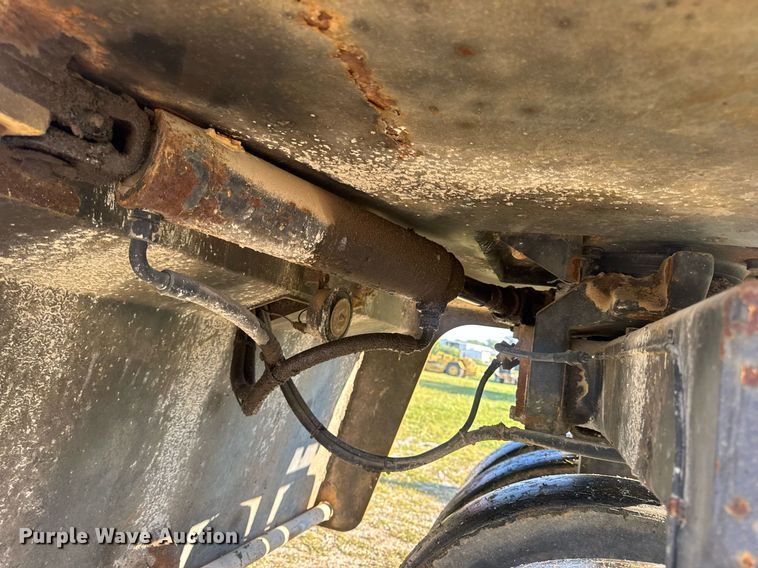 image for item EN4608 1987 Bomag BW12R pneumatic roller