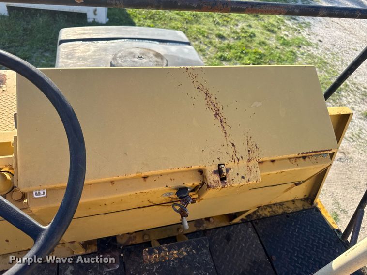 image for item EN4608 1987 Bomag BW12R pneumatic roller