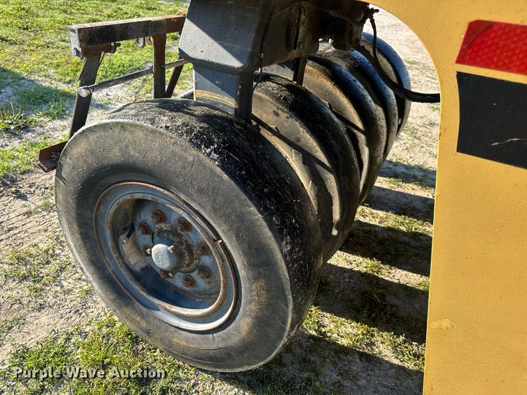 image for item EN4608 1987 Bomag BW12R pneumatic roller