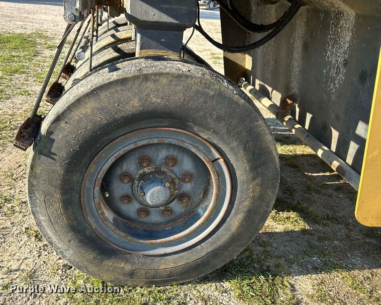 image for item EN4608 1987 Bomag BW12R pneumatic roller