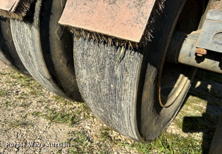 image for item EN4608 1987 Bomag BW12R pneumatic roller