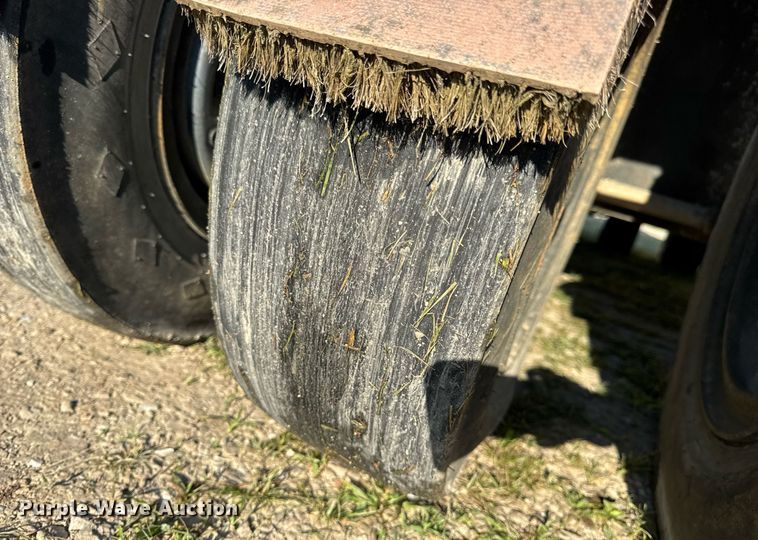 image for item EN4608 1987 Bomag BW12R pneumatic roller