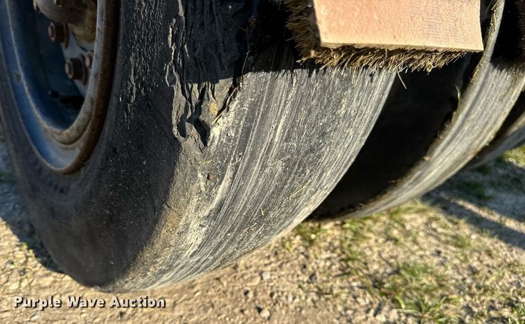 image for item EN4608 1987 Bomag BW12R pneumatic roller