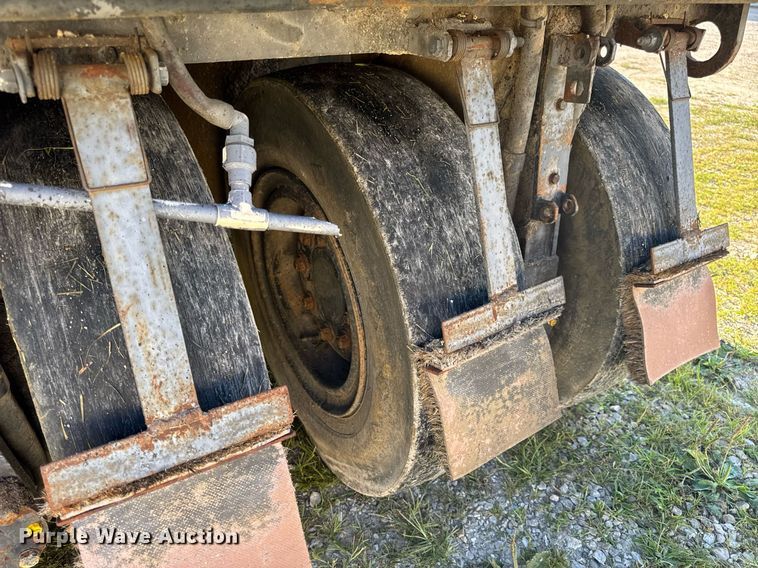 image for item EN4608 1987 Bomag BW12R pneumatic roller