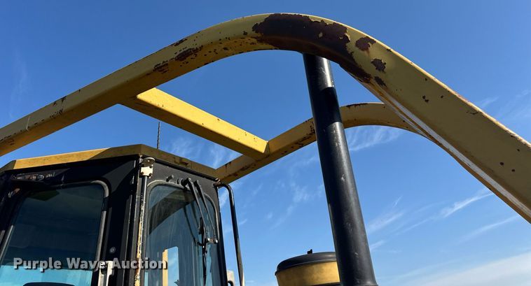 image for item EN4609 1997 Caterpillar D6M dozer