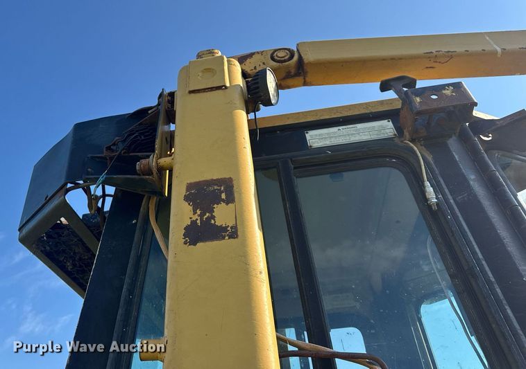 image for item EN4609 1997 Caterpillar D6M dozer