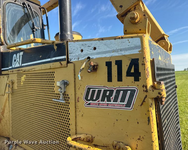 image for item EN4609 1997 Caterpillar D6M dozer