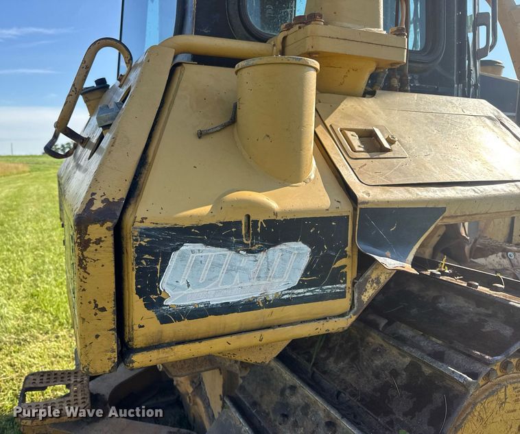 image for item EN4609 1997 Caterpillar D6M dozer