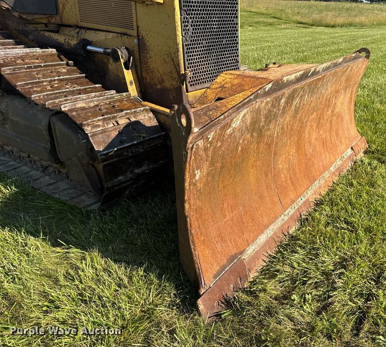 image for item EN4609 1997 Caterpillar D6M dozer