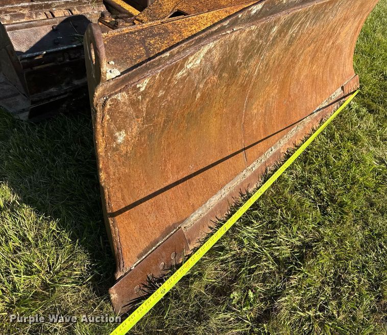 image for item EN4609 1997 Caterpillar D6M dozer