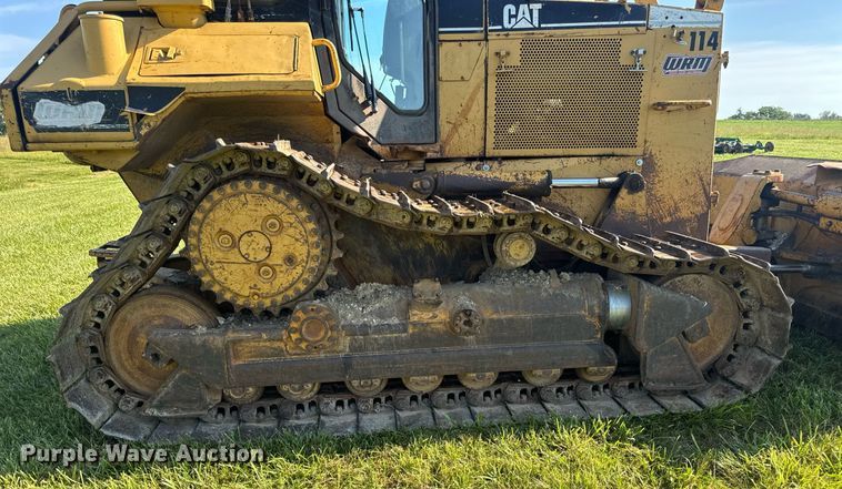image for item EN4609 1997 Caterpillar D6M dozer
