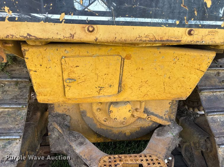 image for item EN4609 1997 Caterpillar D6M dozer