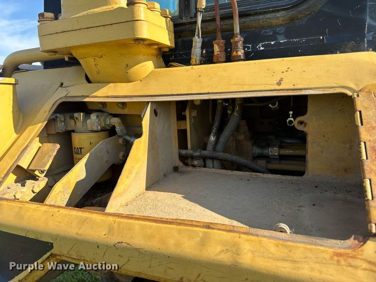 image for item EN4609 1997 Caterpillar D6M dozer