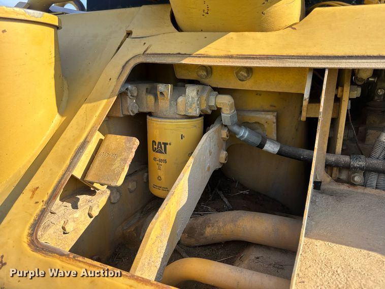 image for item EN4609 1997 Caterpillar D6M dozer