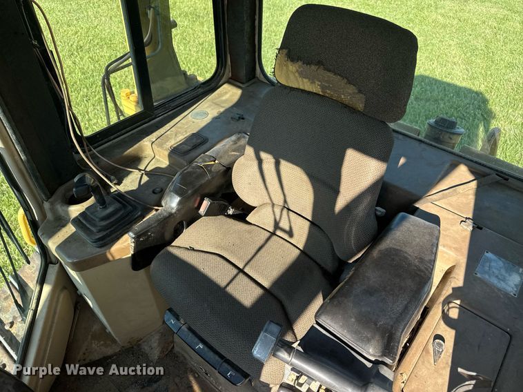 image for item EN4609 1997 Caterpillar D6M dozer