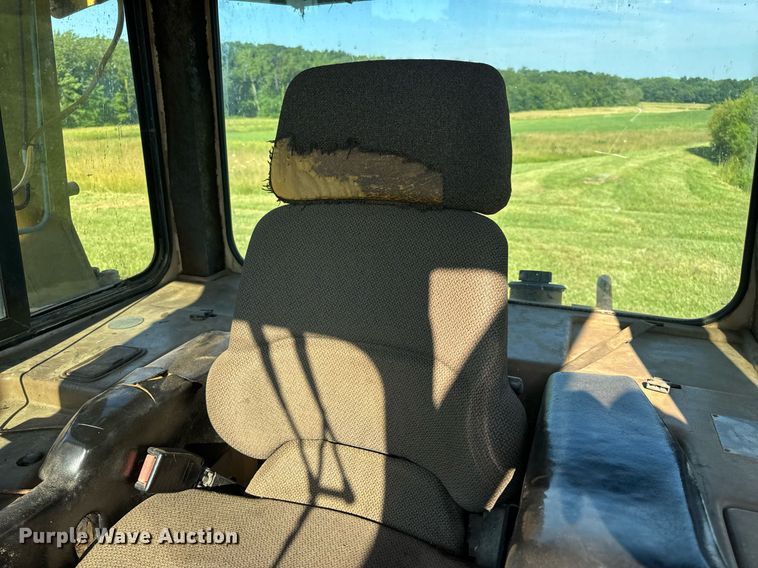 image for item EN4609 1997 Caterpillar D6M dozer