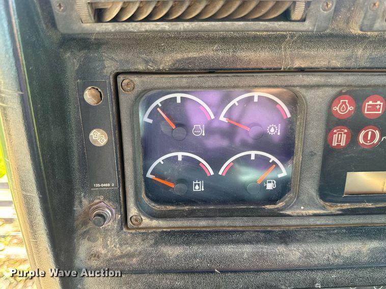 image for item EN4609 1997 Caterpillar D6M dozer