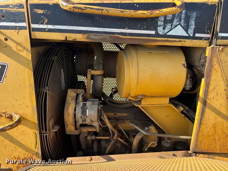 image for item EN4609 1997 Caterpillar D6M dozer