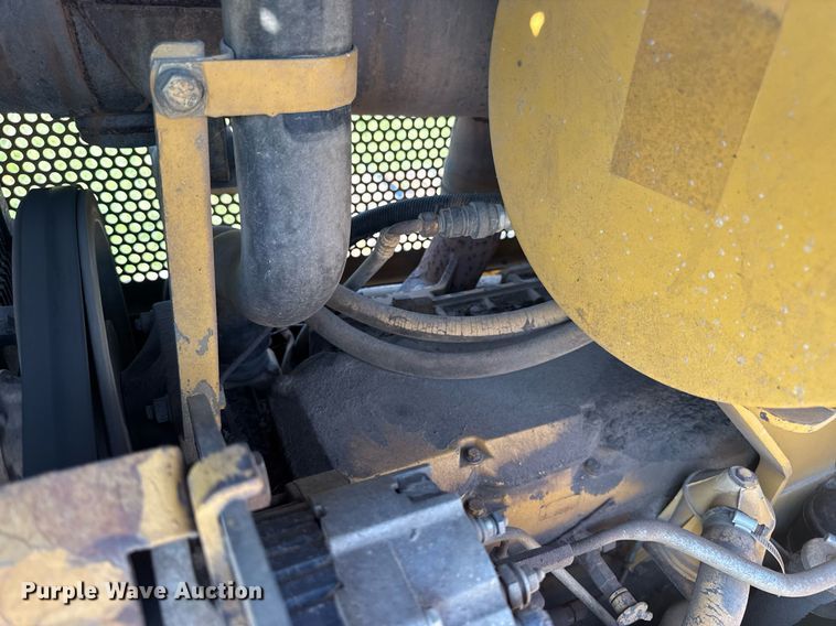 image for item EN4609 1997 Caterpillar D6M dozer