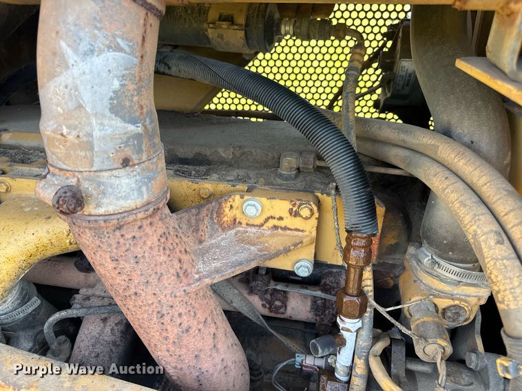 image for item EN4609 1997 Caterpillar D6M dozer