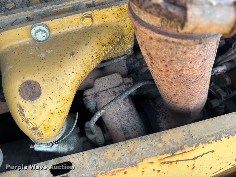 image for item EN4609 1997 Caterpillar D6M dozer