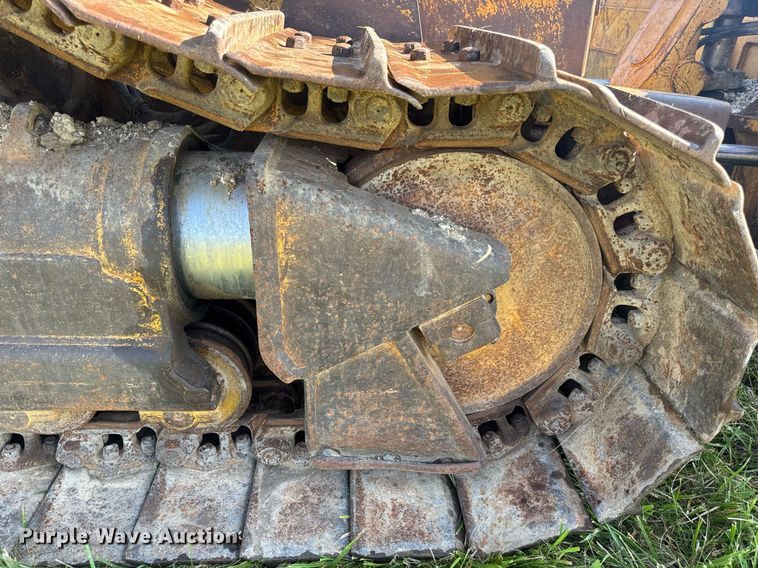 image for item EN4609 1997 Caterpillar D6M dozer